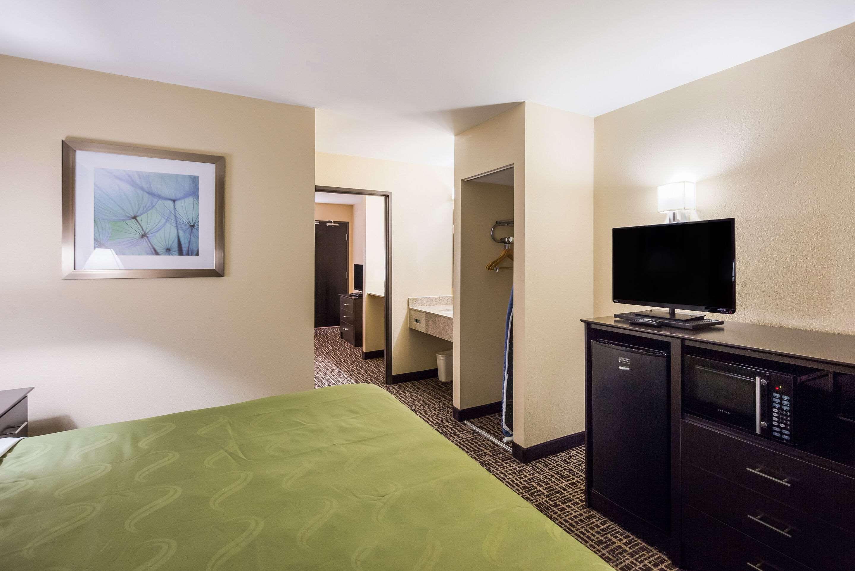 Quality Inn & Suites Caseyville - St Louis Exterior foto