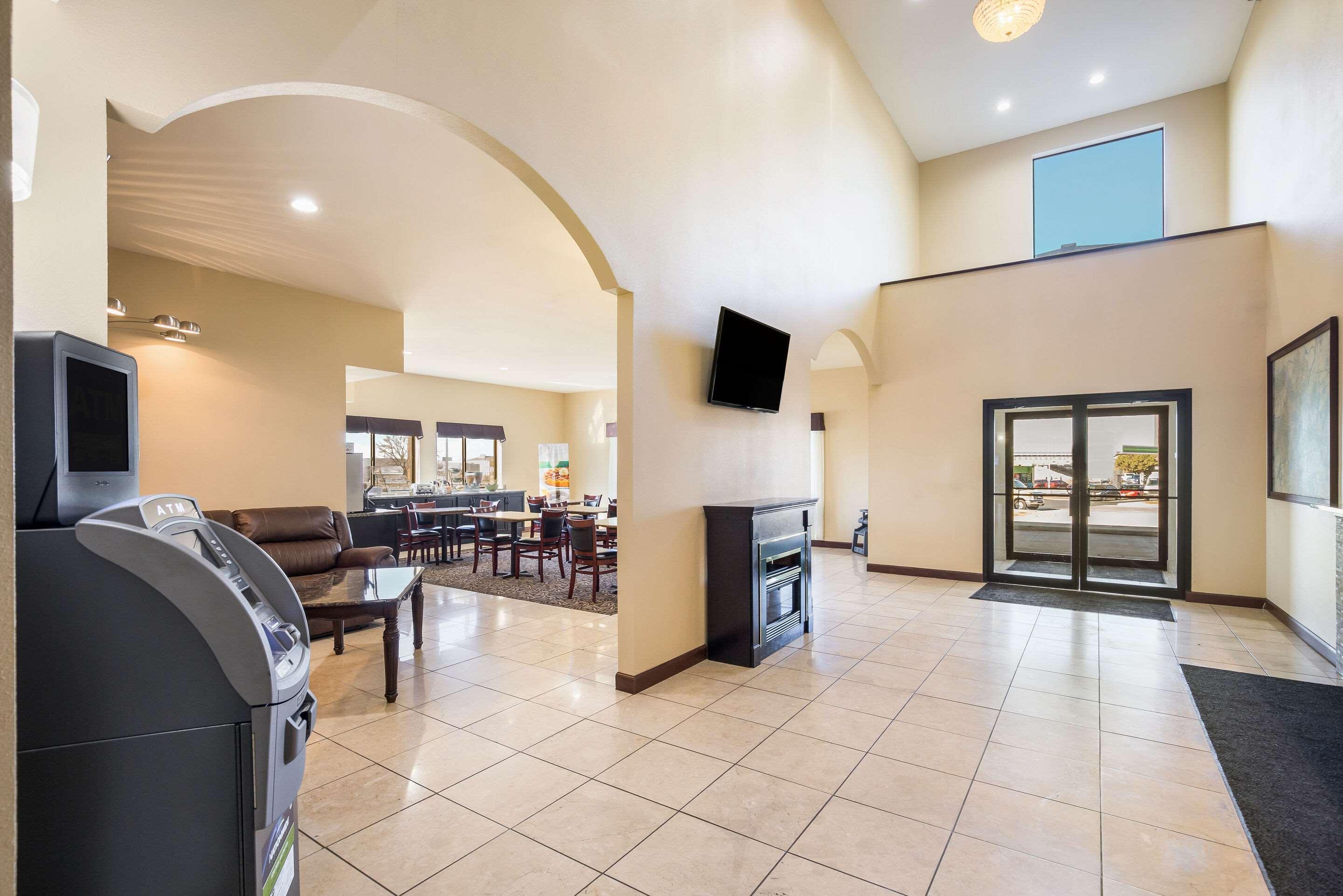 Quality Inn & Suites Caseyville - St Louis Exterior foto