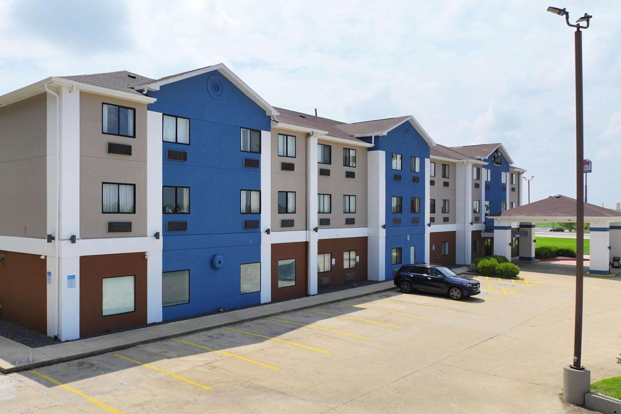 Quality Inn & Suites Caseyville - St Louis Exterior foto