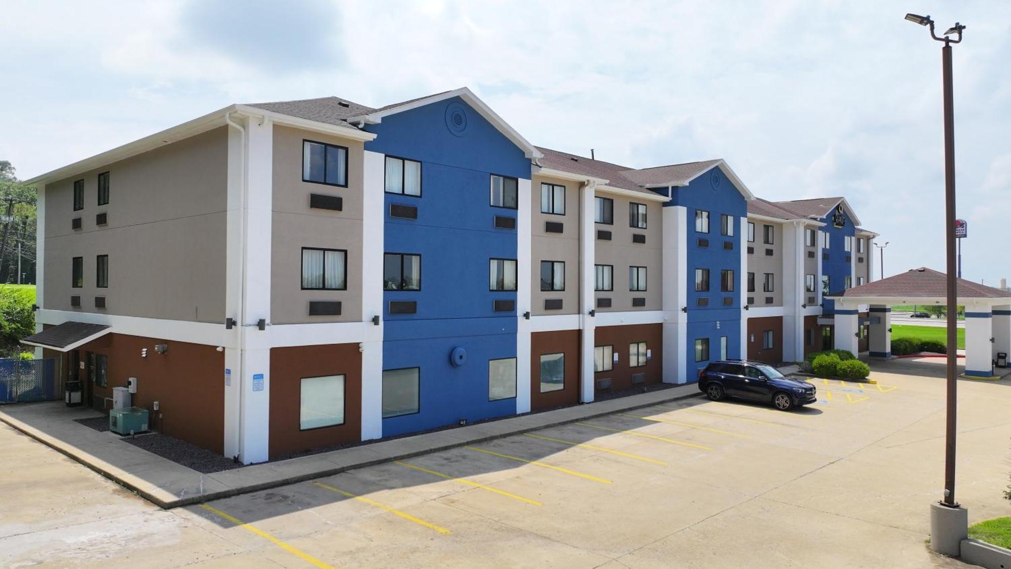 Quality Inn & Suites Caseyville - St Louis Exterior foto